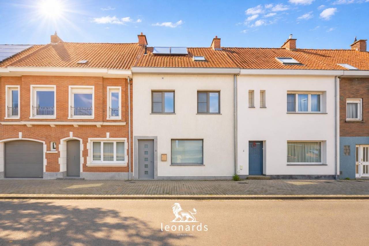 WhatsApp Image 2025-12-23 at 16.09.27