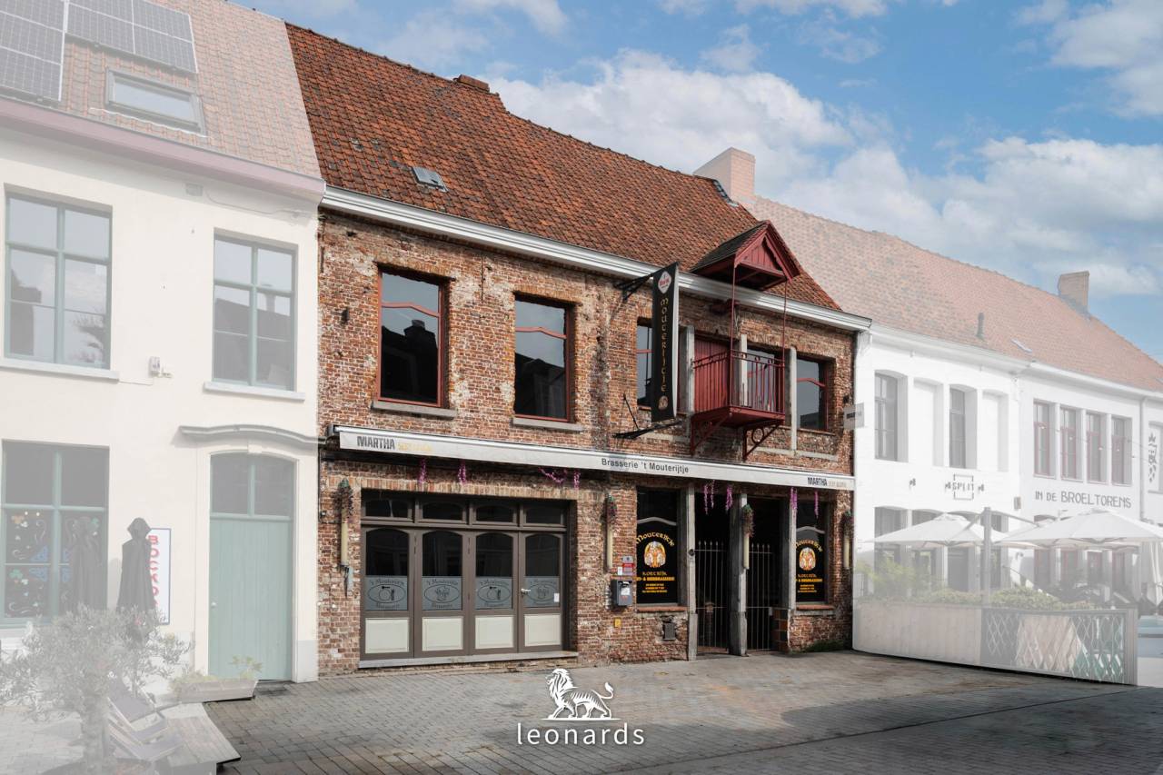 ee592df89afb45edb23e7082c02ddd28